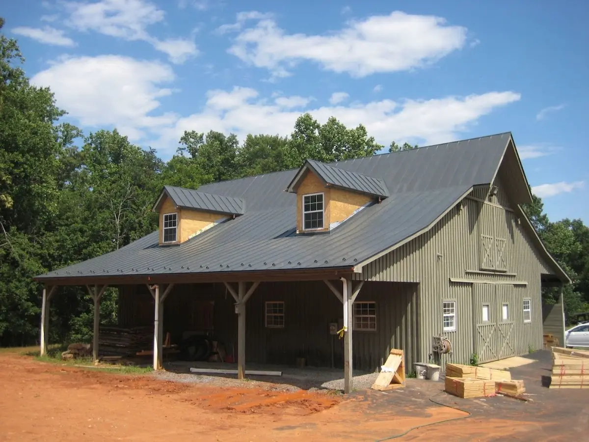 Expert Metal Roof Repair workmanship in New Kingman-Butler